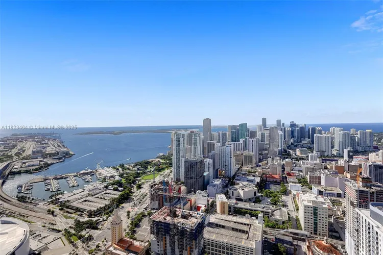 Paramount Miami Worldcenter #2204 image #25