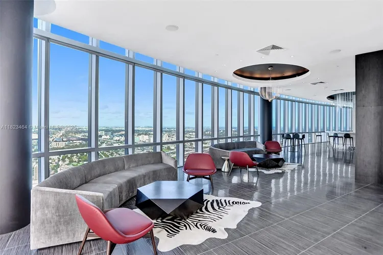 Paramount Miami Worldcenter #2204 image #26