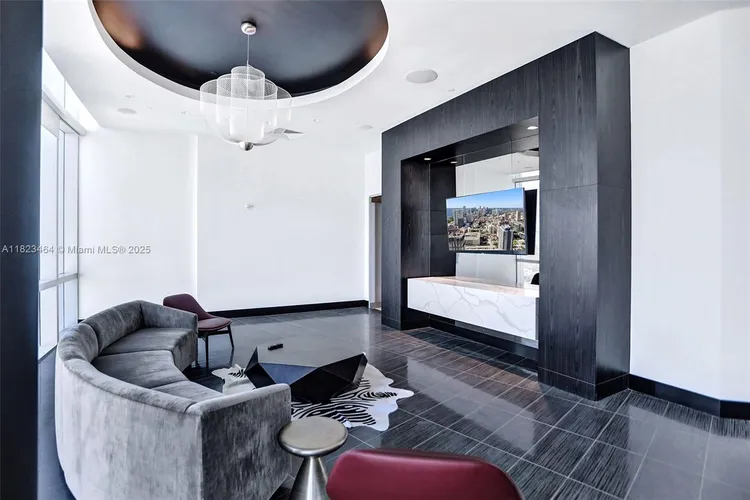 Paramount Miami Worldcenter #2204 image #27