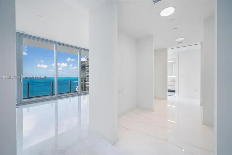 Aston Martin Residences #4301 image #11
