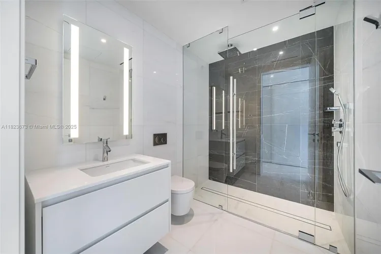 Aston Martin Residences #4301 image #20