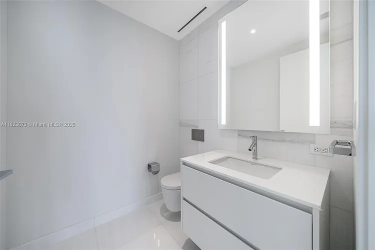 Aston Martin Residences #4301 image #21