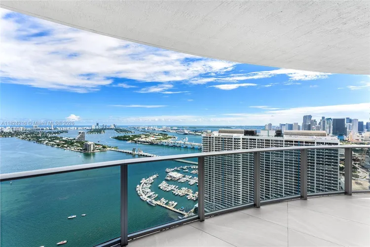 Aria on the Bay #4112 image #15