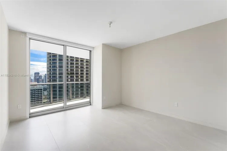 Aria on the Bay #4112 image #31