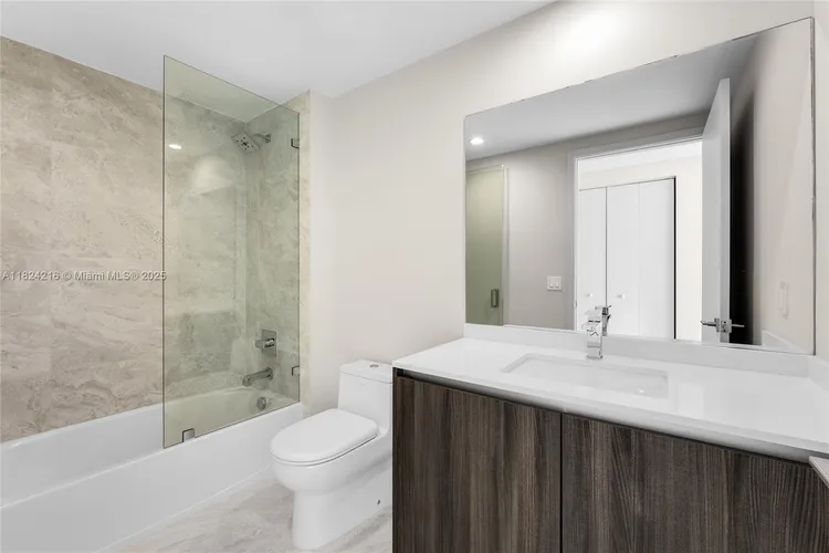 Aria on the Bay #4112 image #33