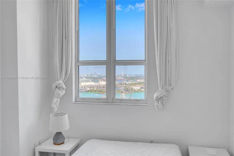 Loft Downtown II #2401 image #13