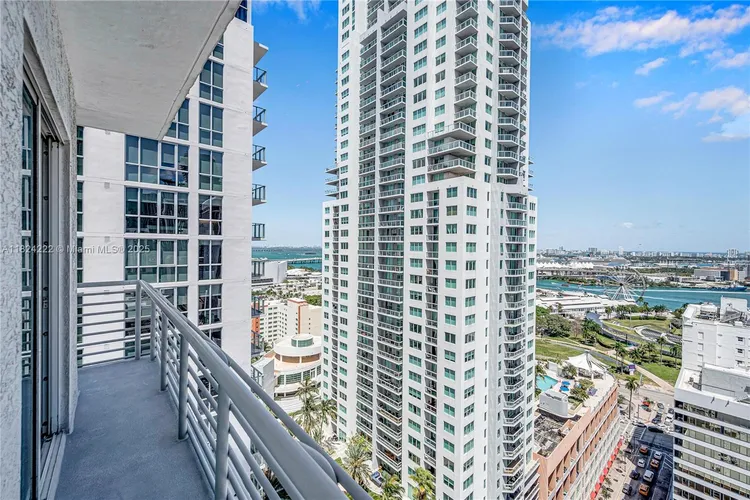 Loft Downtown II #2401 image #20