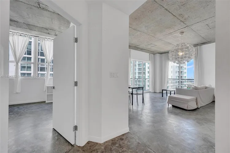 Loft Downtown II #2401 image #9