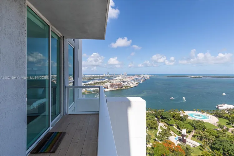 Vizcayne North Tower #4107 image #22