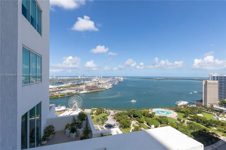 Vizcayne North Tower #4107 image #23