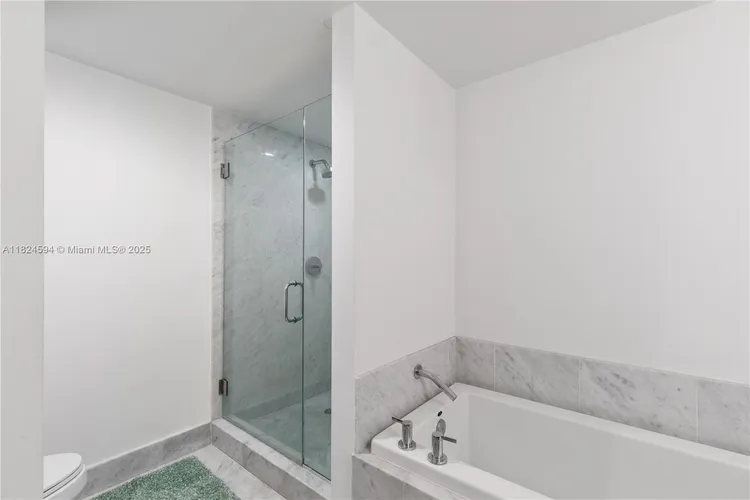 Vizcayne North Tower #4107 image #27