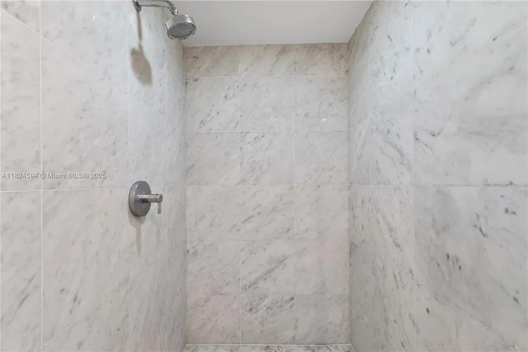 Vizcayne North Tower #4107 image #28