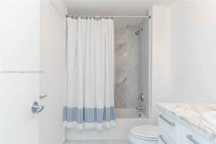 Vizcayne North Tower #4107 image #34