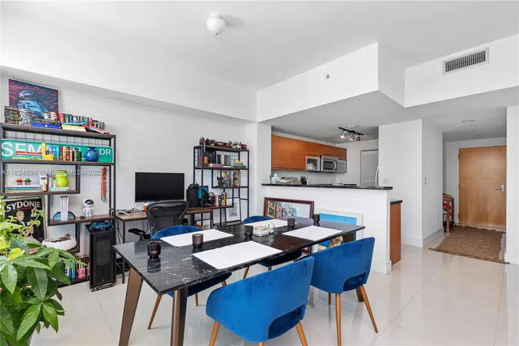 Vizcayne North Tower #4107 image #8