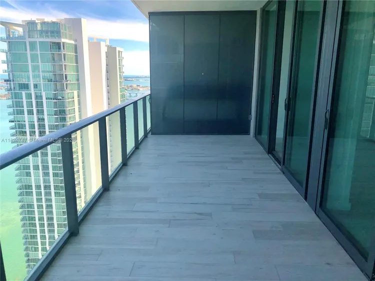 Gran Paraiso #4806 image #15