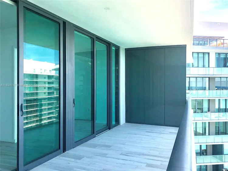 Gran Paraiso #4806 image #22