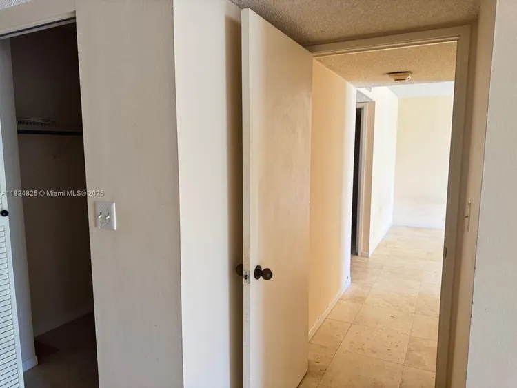 Winston Towers #316 image #19