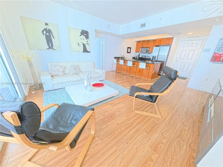 One Village Place #809 image #10