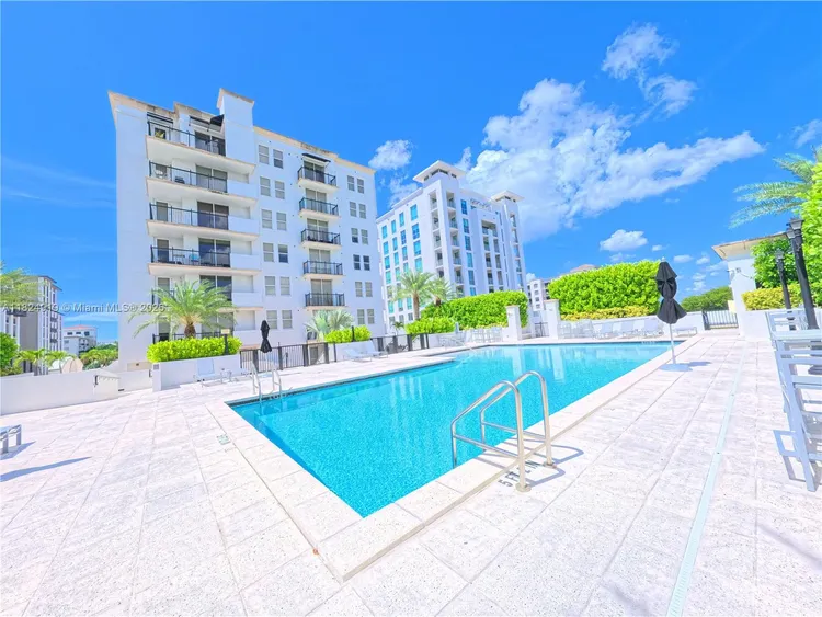 One Village Place #809 image #30