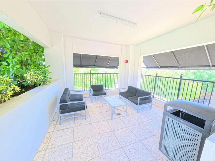 One Village Place #809 image #31