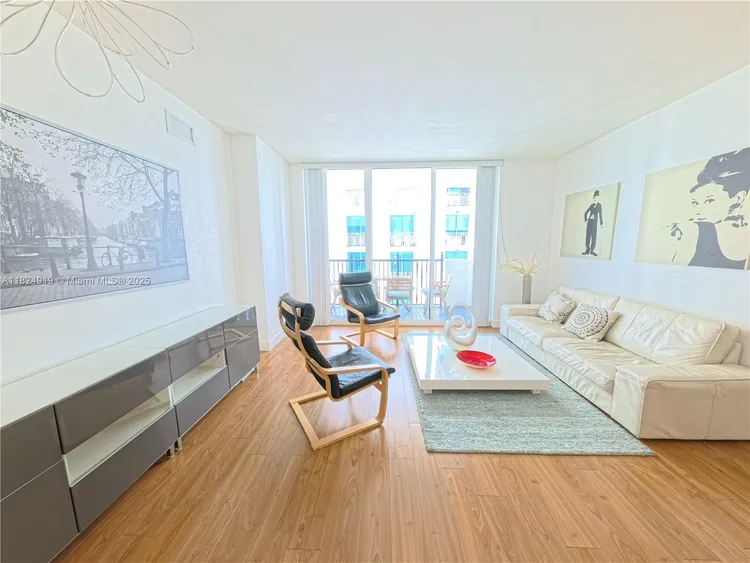 One Village Place #809 image #9