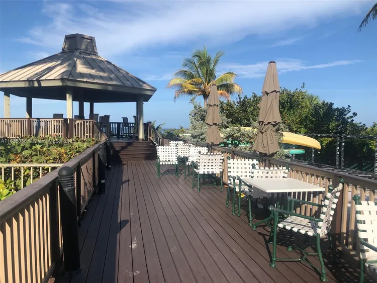 Towers of Key Biscayne #C402 image #28