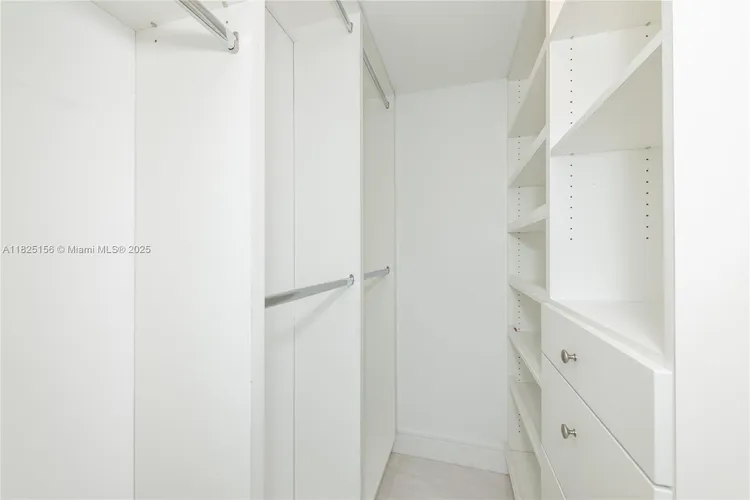 Brickell House #3003 image #11