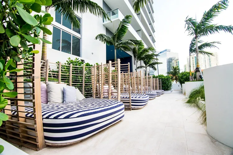 Brickell House #3003 image #35