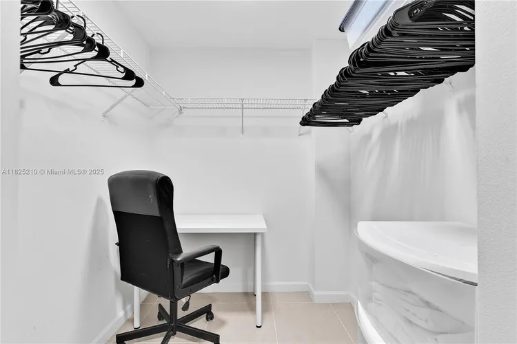 Fortune House #708 image #21