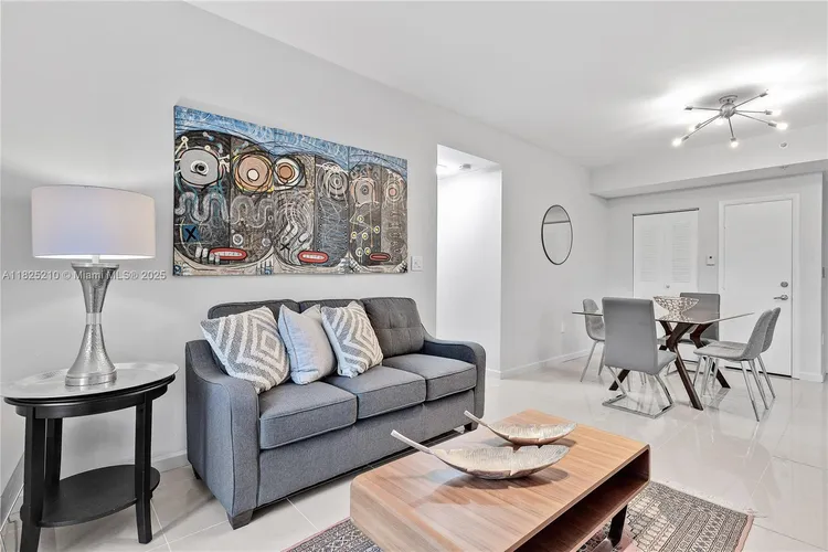 Fortune House #708 image #9