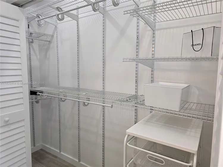 Le Parc at Brickell #809 image #8