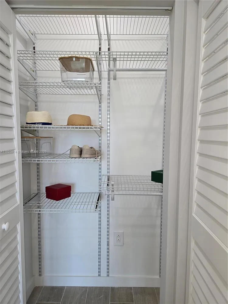 Le Parc at Brickell #809 image #9