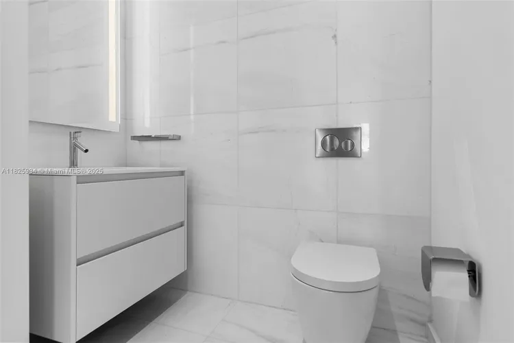 Aston Martin Residences #2607 image #27