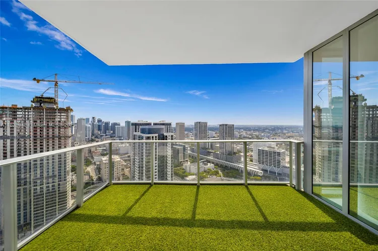 Paramount Miami Worldcenter #4312 image #20