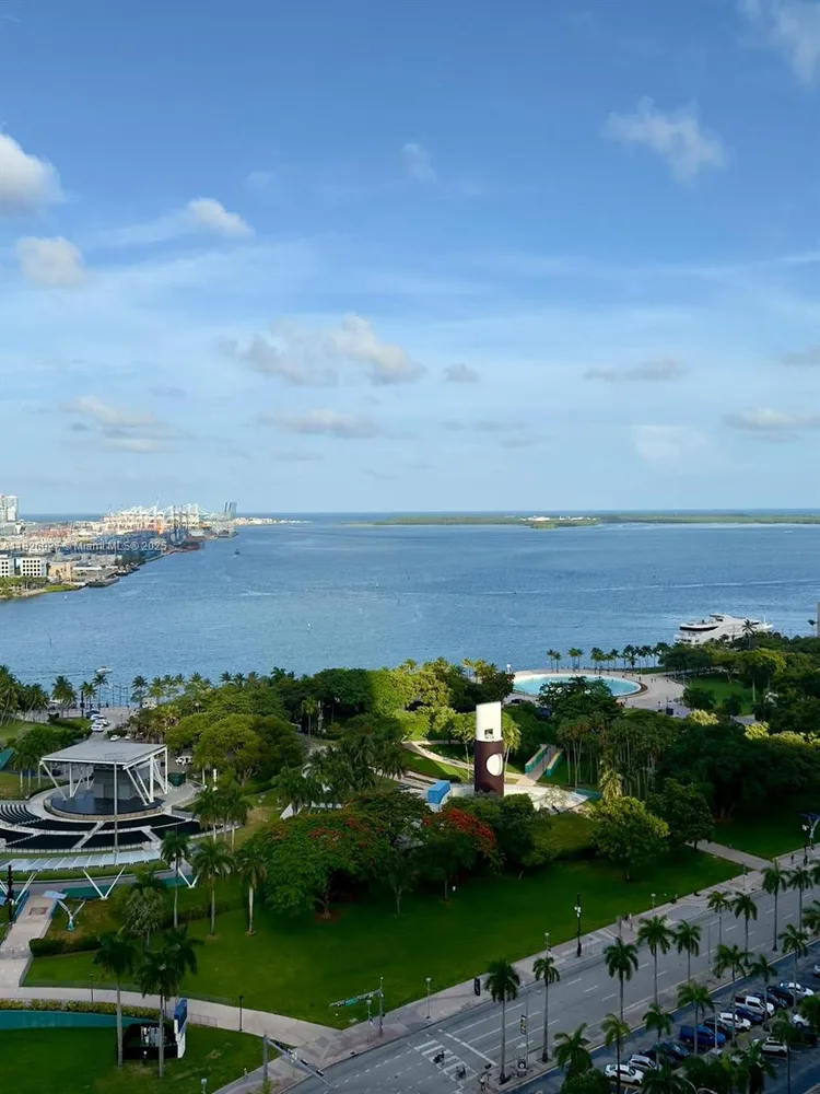 Vizcayne North Tower #2305 image #18