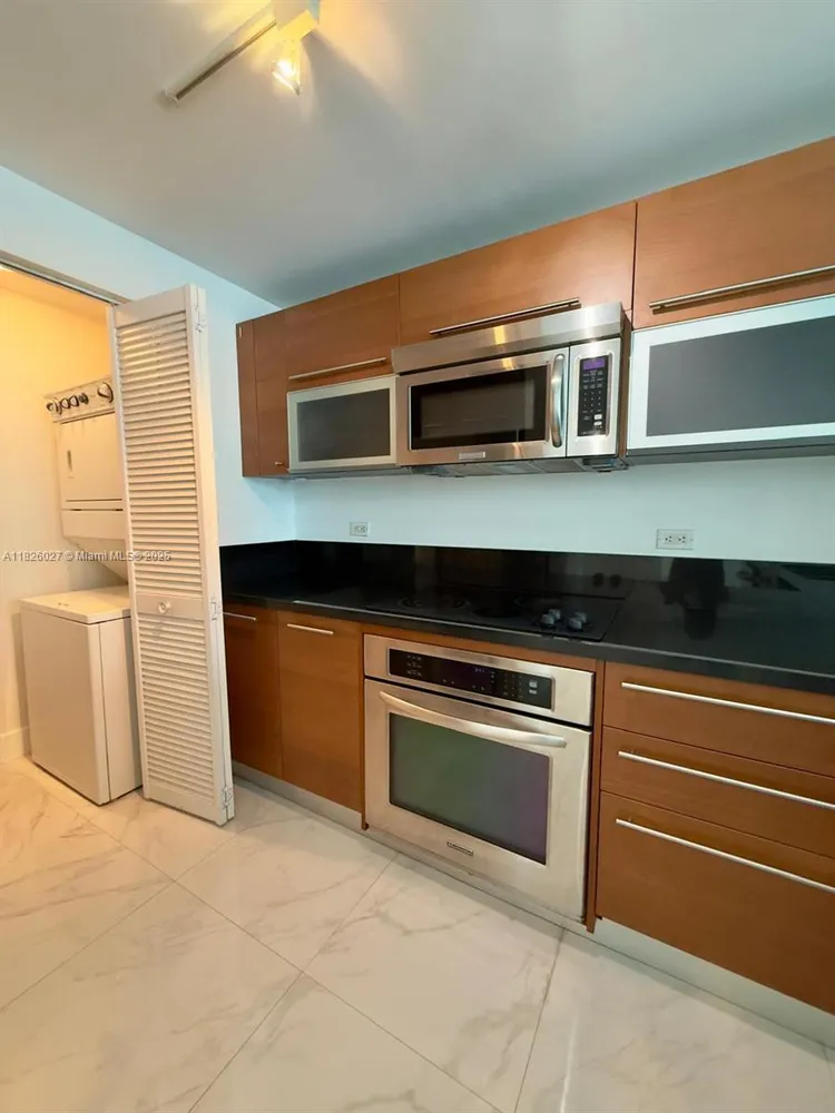 Vizcayne North Tower #2305 image #24