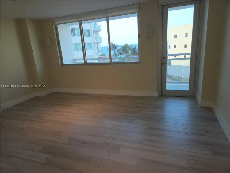 Burleigh House #424 image #10