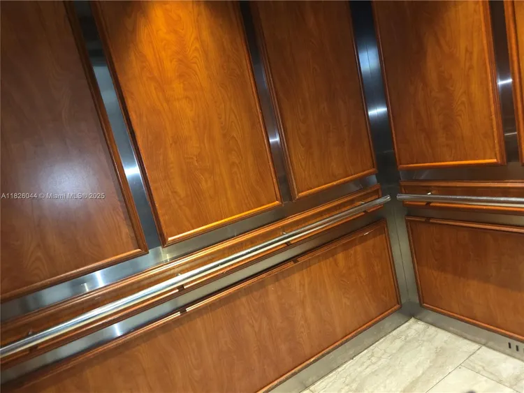 Burleigh House #424 image #18