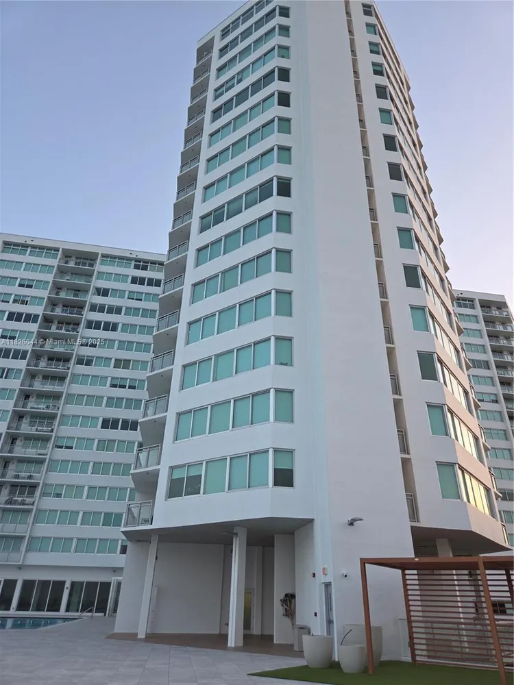 Burleigh House #424 image #19