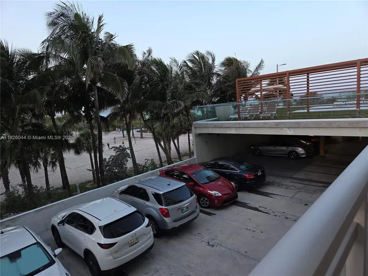 Burleigh House #424 image #23