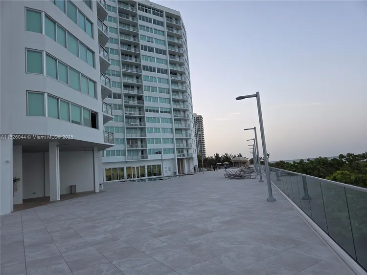 Burleigh House #424 image #26