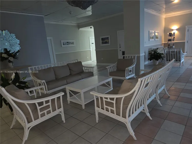 Burleigh House #424 image #28