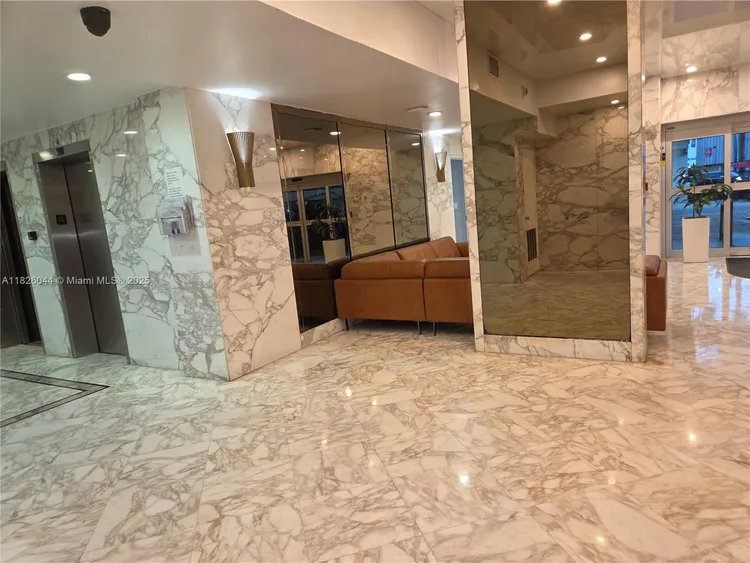 Burleigh House #424 image #32