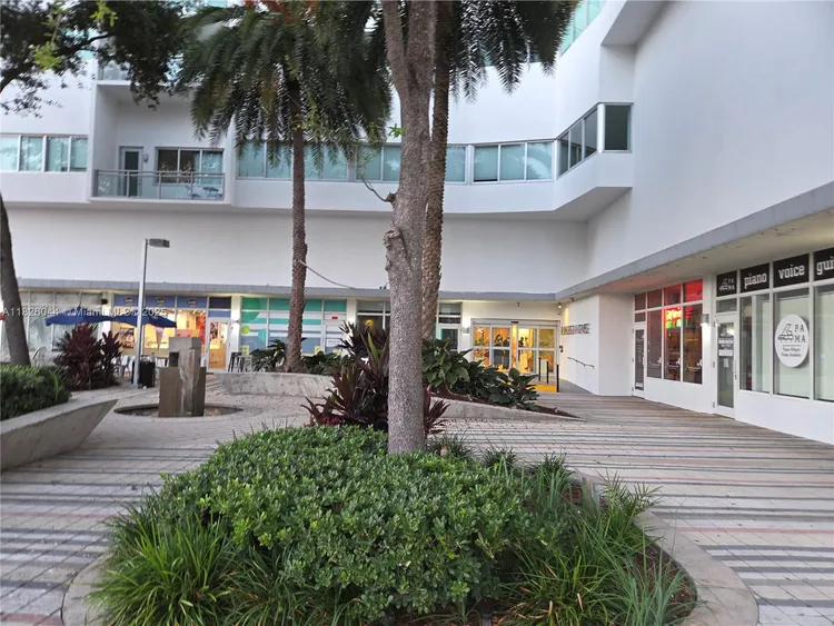 Burleigh House #424 image #35