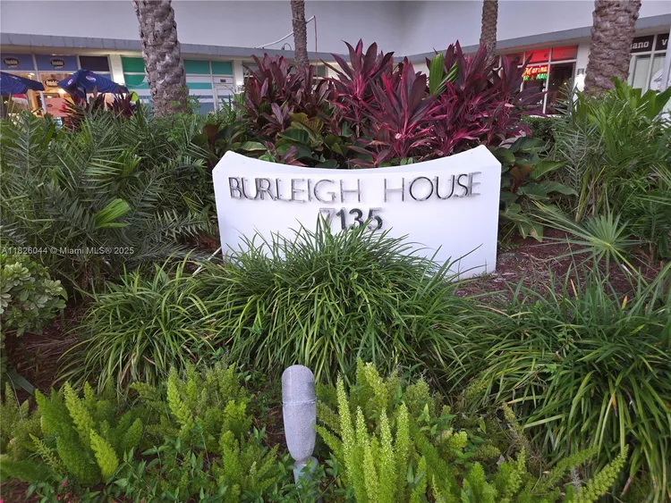 Burleigh House #424 image #39