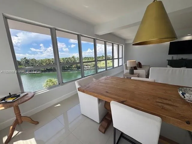 Blair House #5-D image #13