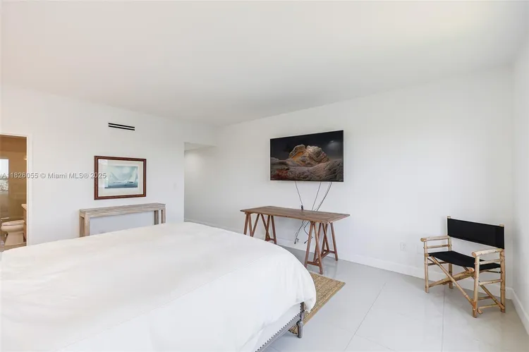 Blair House #5-D image #33