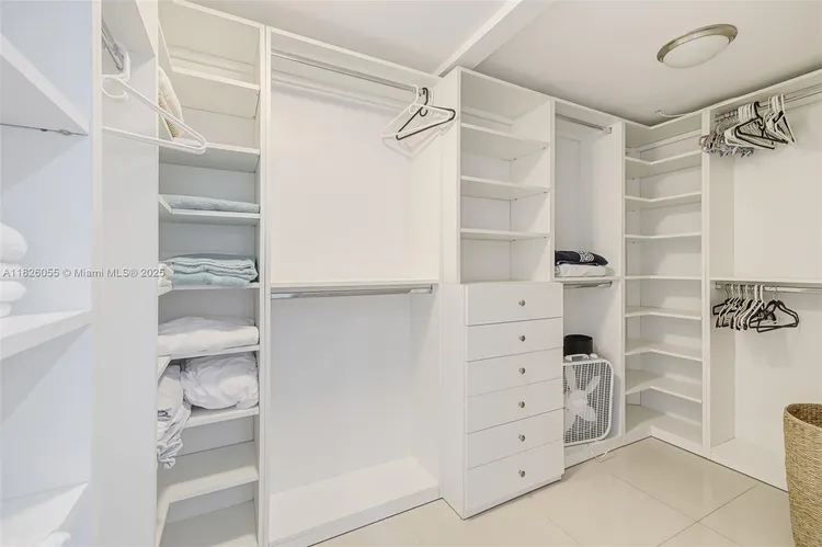 Blair House #5-D image #36