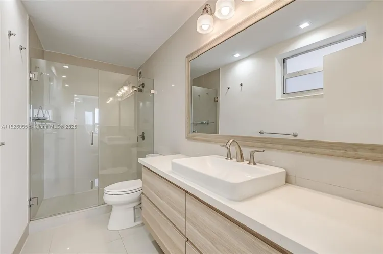 Blair House #5-D image #37