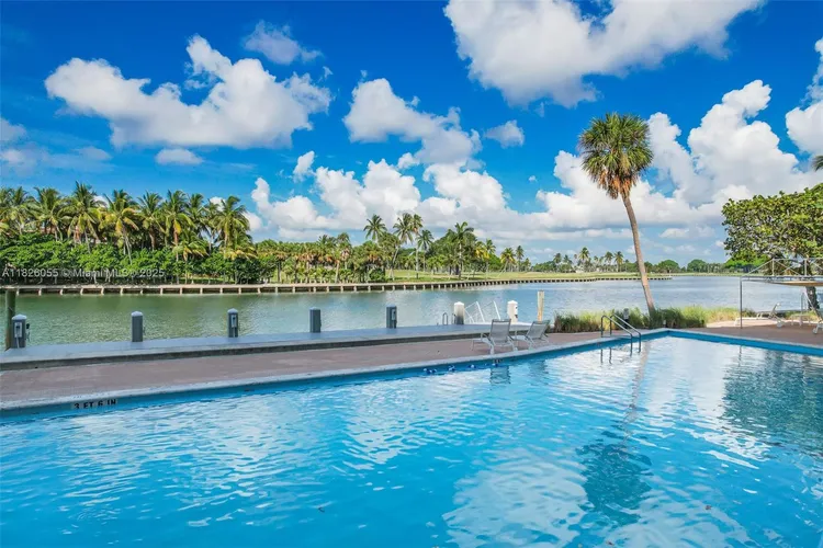 Blair House #5-D image #42